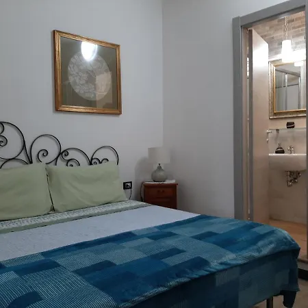 Retro' Beb Alojamento de Acomodação e Pequeno-almoço La Spezia